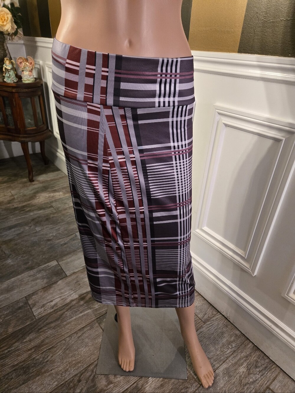 Ara Plaid Pencil Skirt in Burgundy and Gray Y2k